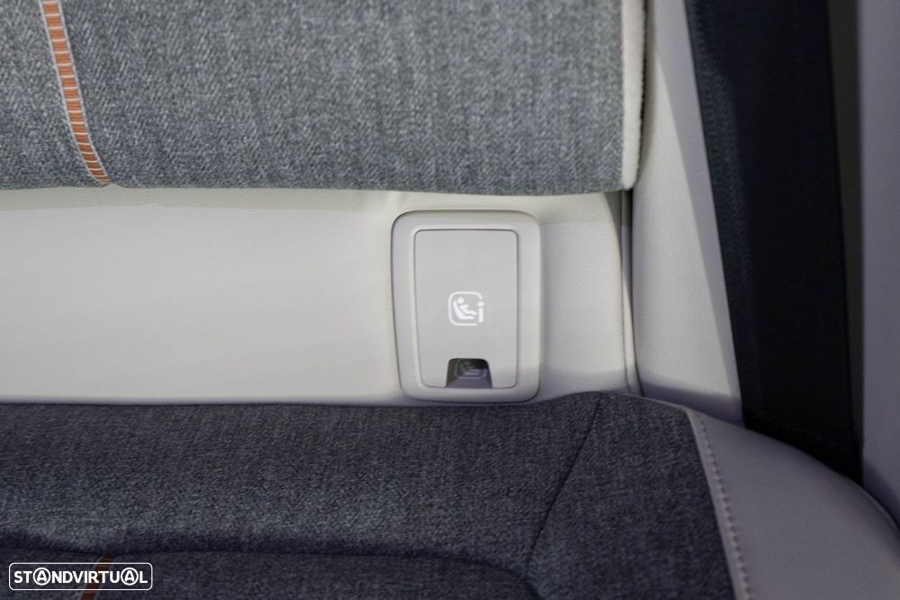 Mazda MX-30 e-SKYACTIV Excellence - 12