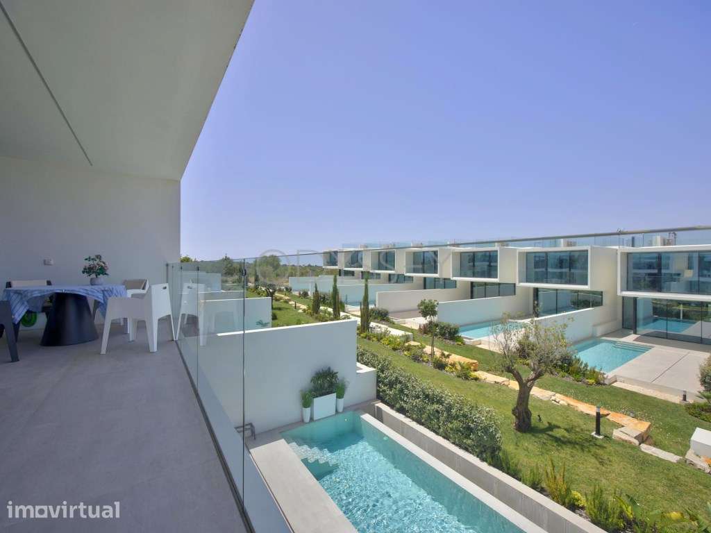 Penthouse Totalmente Mobilado com Piscina Privativa no Rooftop - Grande imagem: 2/43