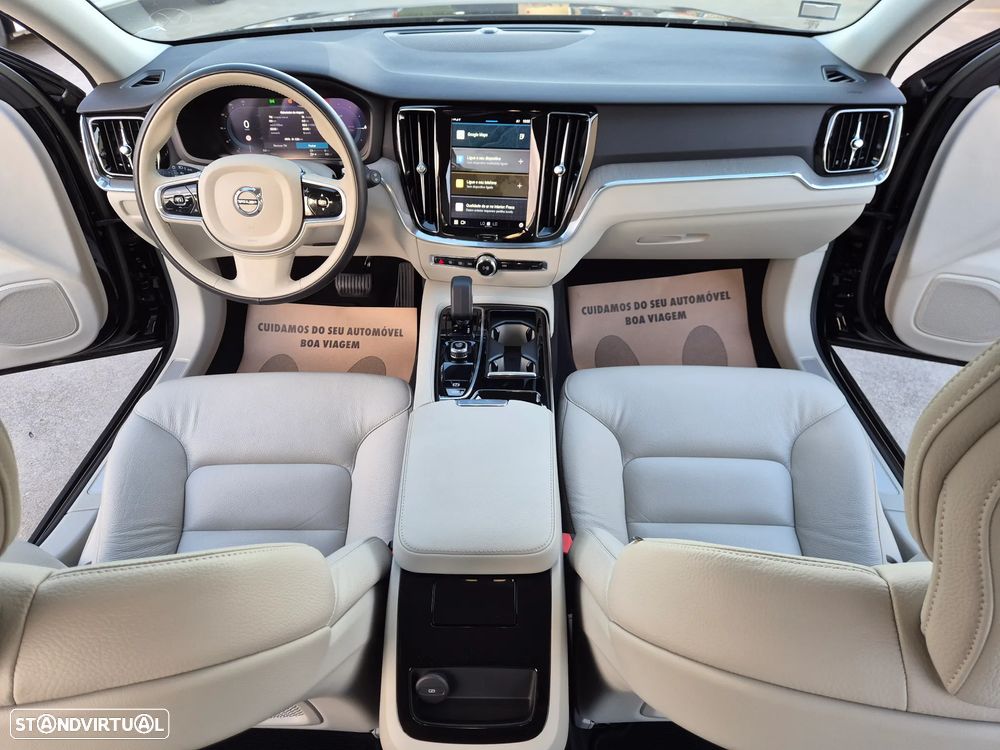 Volvo V60 2.0 T6 AWD TE Core - 26