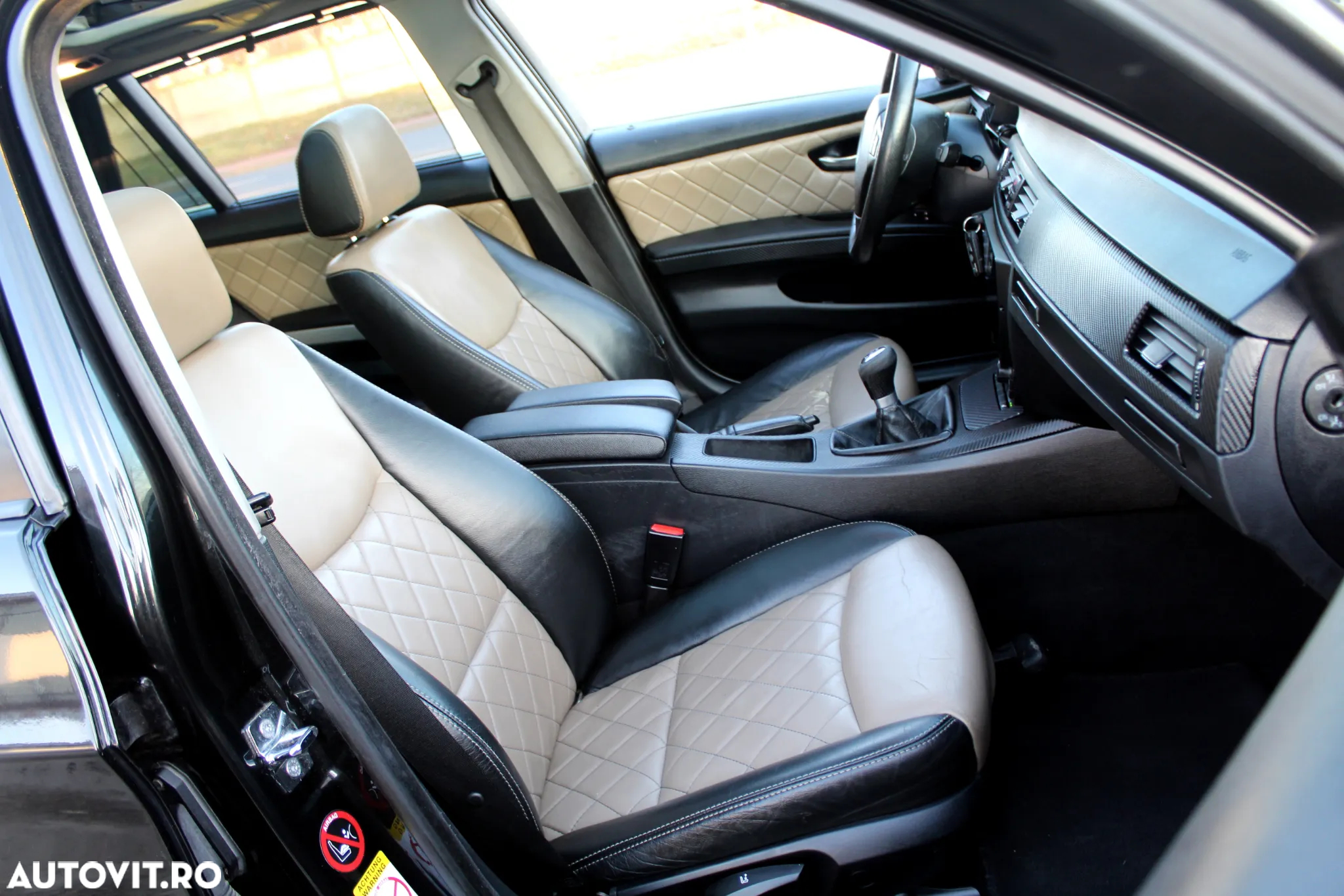 BMW Seria 3 320d DPF Touring - 8