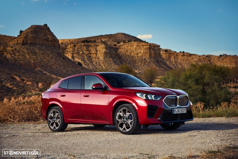 BMW iX2 eDrive20
