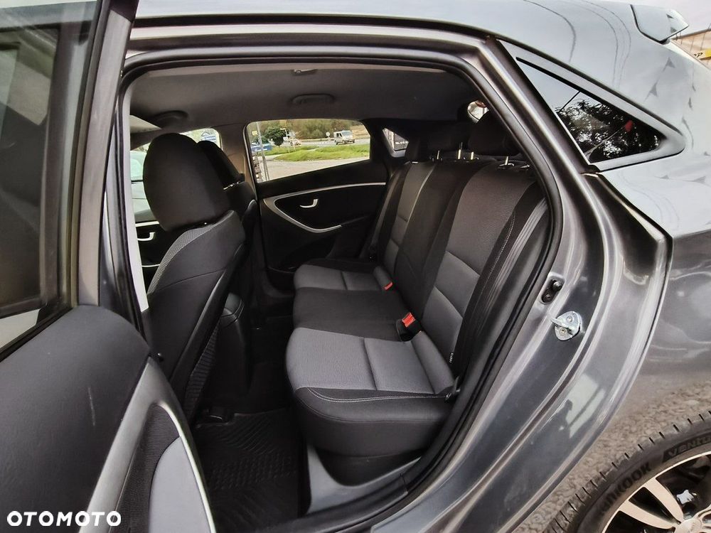Hyundai i30 - 25