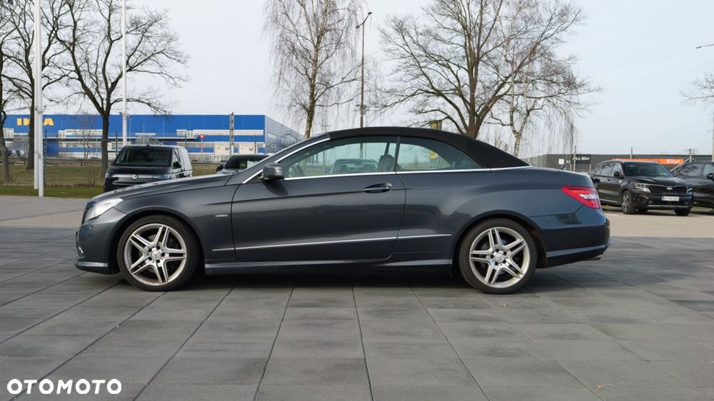 Mercedes-Benz Klasa E 350 CGI BlueEFFICIENCY 7G-TRONIC Elegance - 13