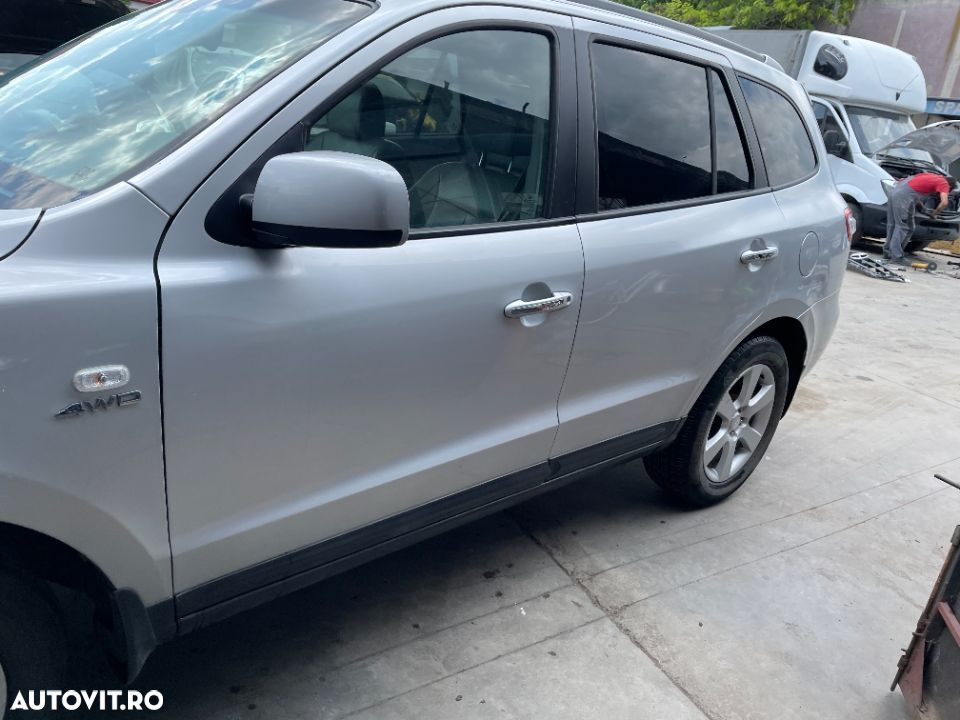 Dezmembram Hyundai Santa Fe 2.2 D4EB 2008 - 3