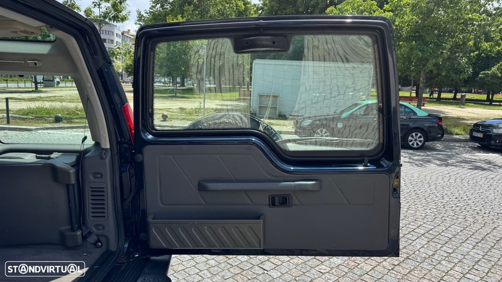 Land Rover Discovery 2.5 TD5 - 11