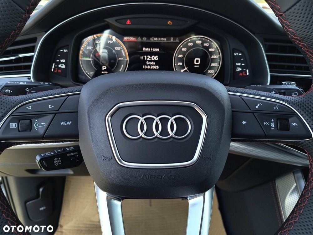 Audi Q8 - 24