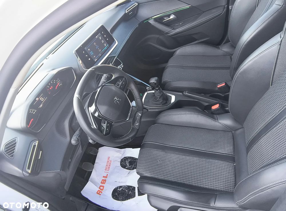 Peugeot 2008 1.5 BlueHDi GT S&S - 7