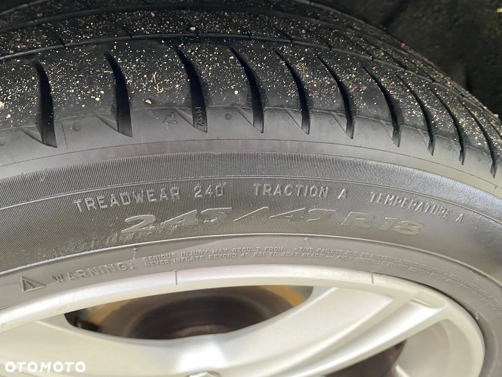 Volvo V90 D4 Momentum - 20