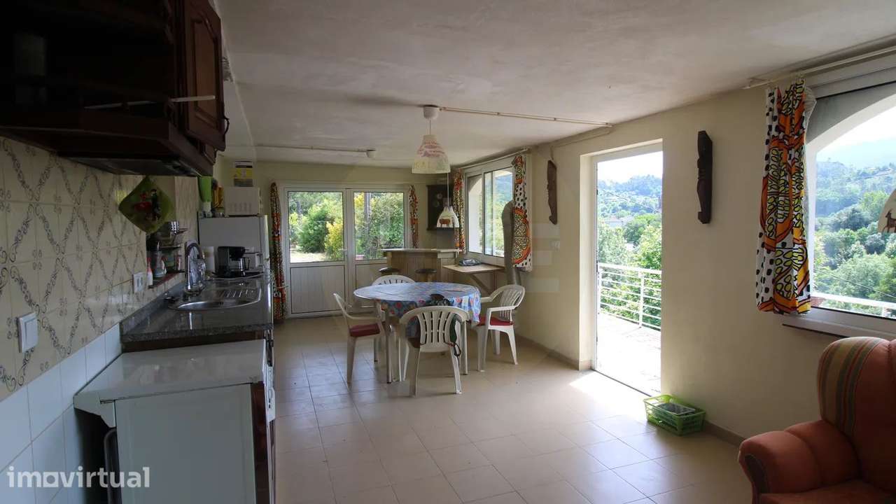 Moradia T5 em Valdreu em Vila Verde - Grande imagem: 4/17