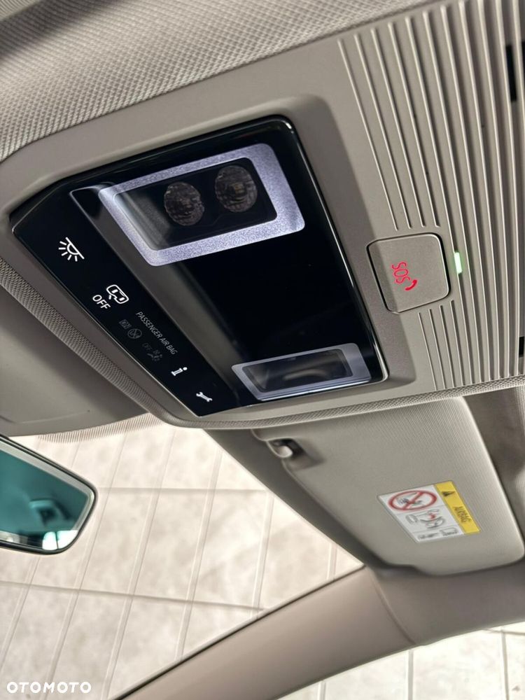 Volkswagen Golf - 33