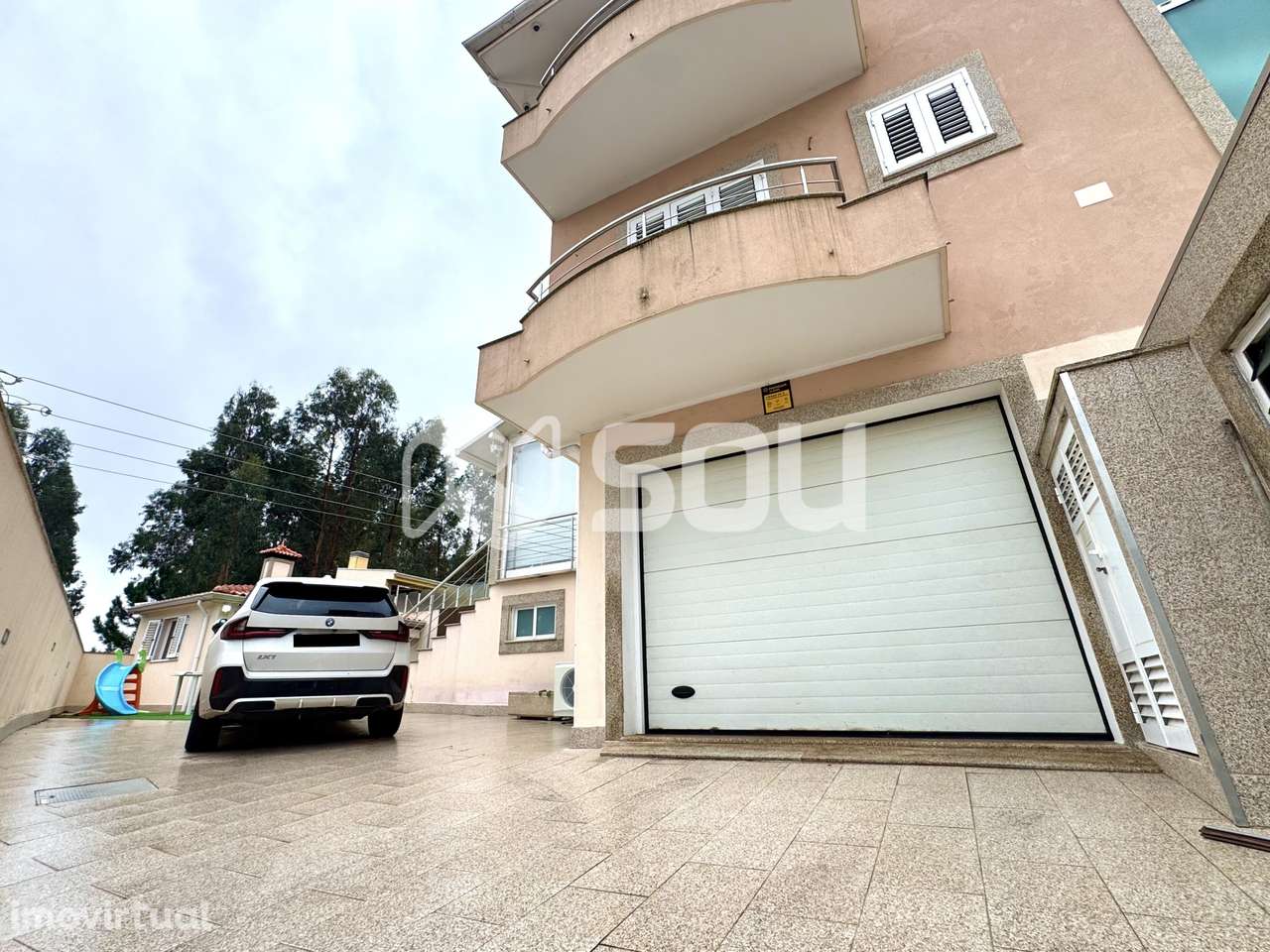 Moradia T4 com Piscina em Jovim - Grande imagem: 2/46