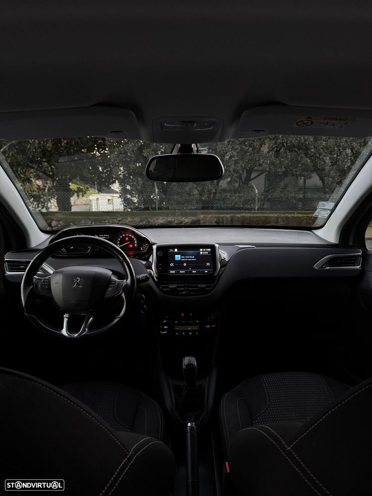 Peugeot 208 PureTech 82 Start & Stop Allure - 7