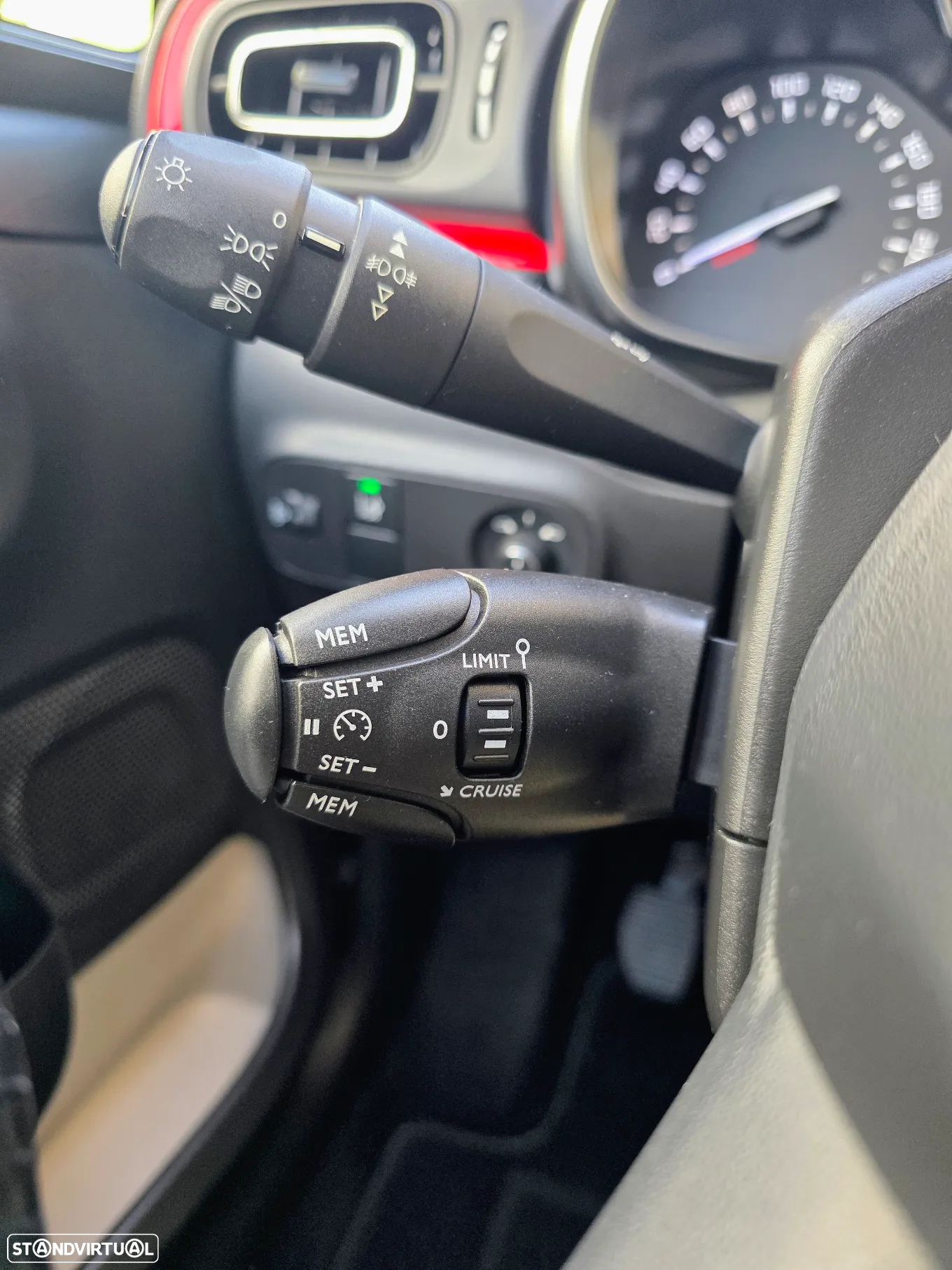 Citroën C3 1.2 PureTech Shine - 31