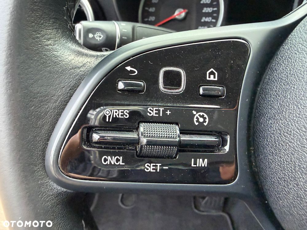 Mercedes-Benz Klasa C 160 Business Edition 9G-TRONIC - 20