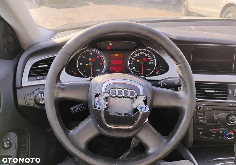 Audi A4 Limousine - 12