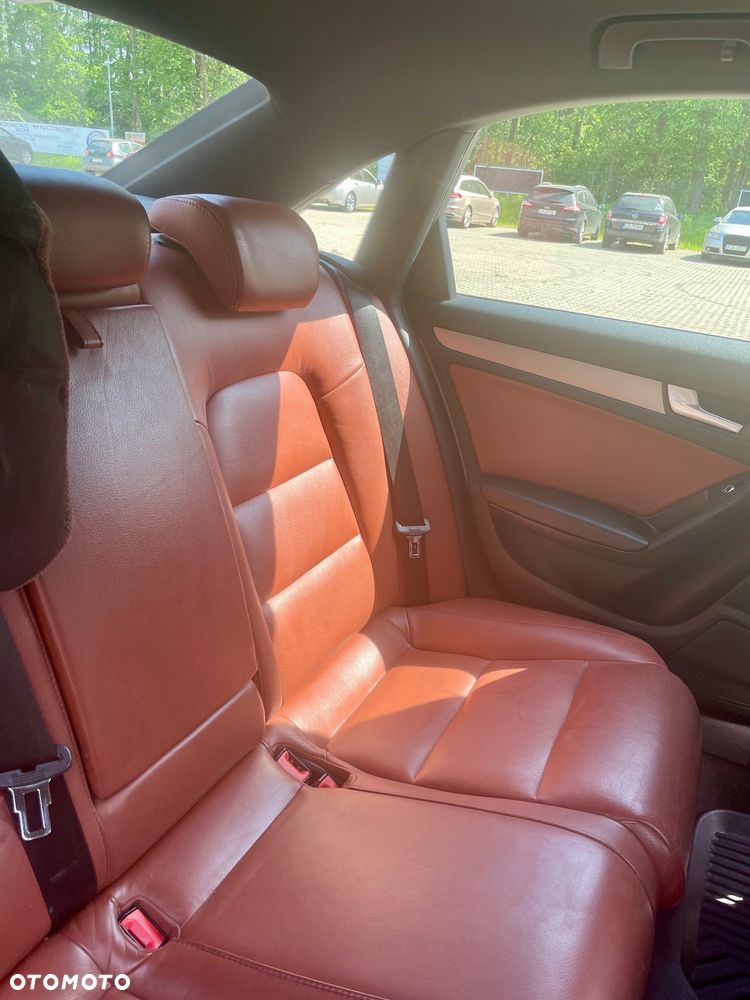 Audi A4 Limousine 2.0 TDI DPF clean diesel Attraction - 9