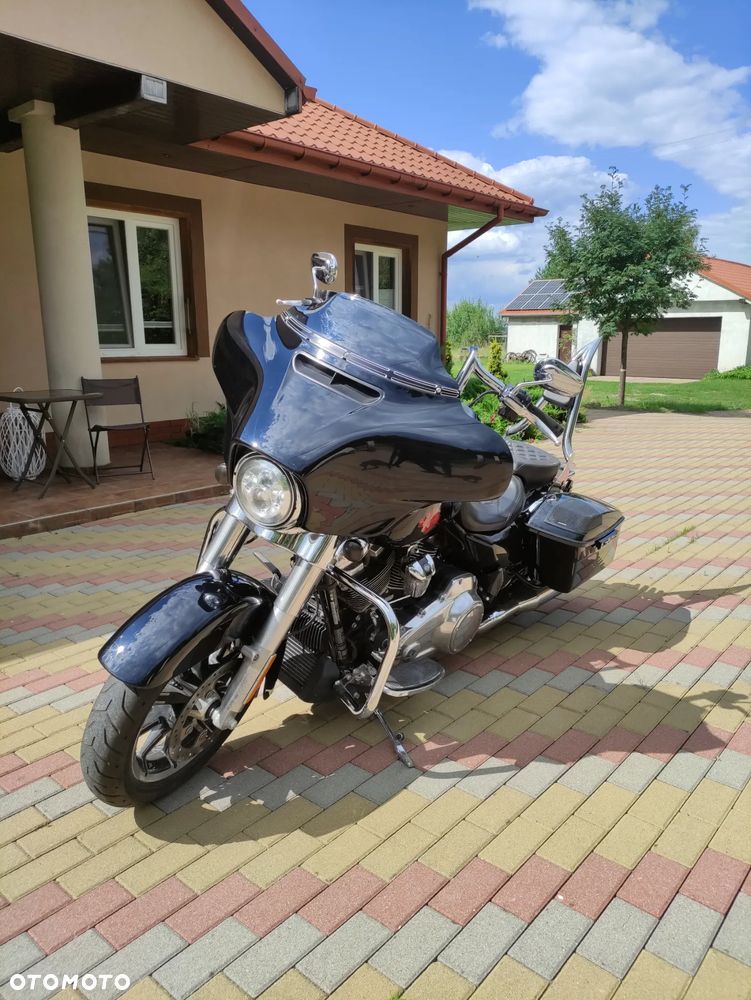 Harley-Davidson FLHT Electra Glide Standard - 10