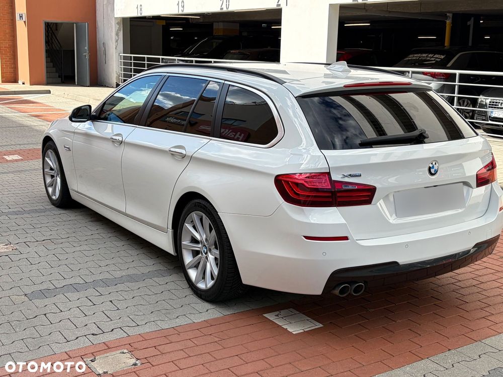 BMW Seria 5 520d xDrive - 4