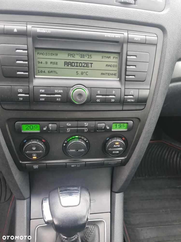 Skoda Octavia 2.0 TDI DPF DSG IMPULS EDITION - 16