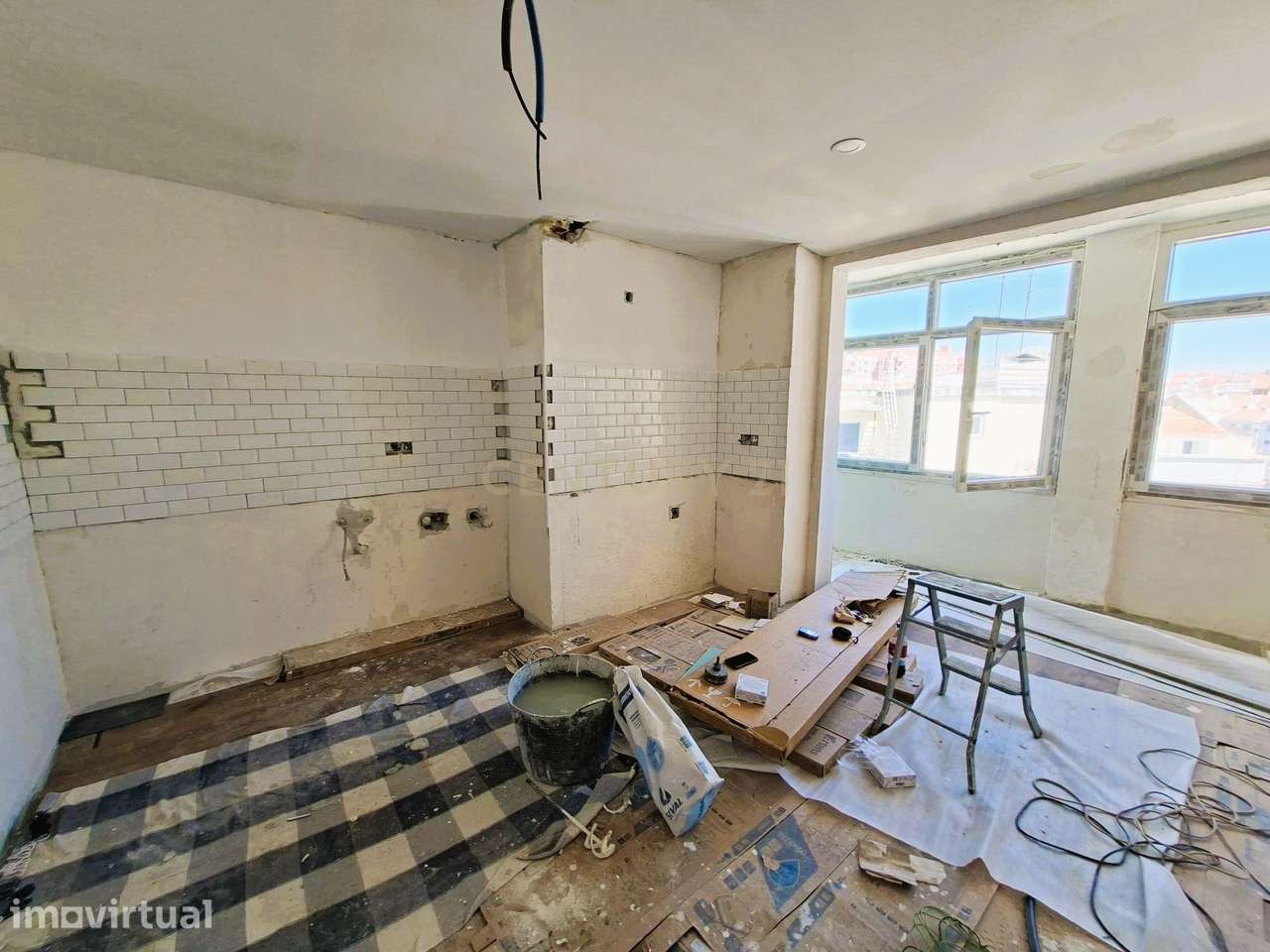 Apartamento Renovado em open-space na Penha de França, Lisboa - Grande imagem: 2/21