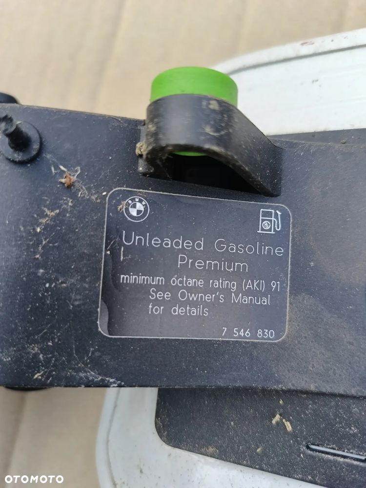 BMW X5 E70 LIFT 2012R KLAPKA WLEWU PALIWA BIAŁA - 3