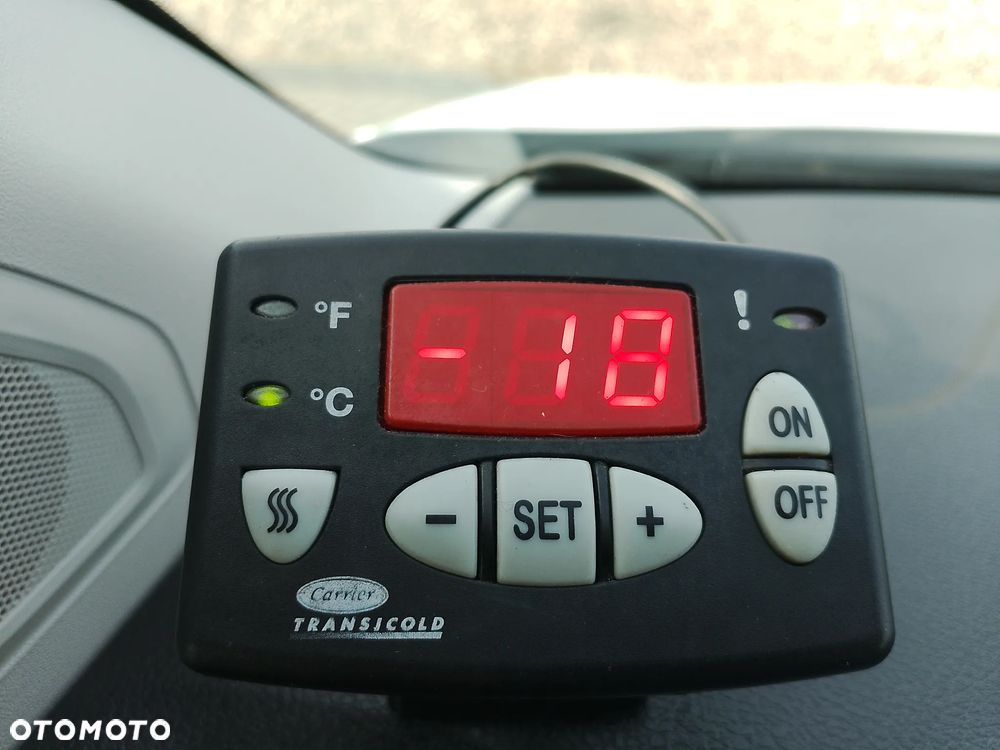 Peugeot Partner Berlingo Combo Doblo 3osoby Izoterma Chłodnia Mroźnia do lodów minus 20 stopni 220V grzanie - 24