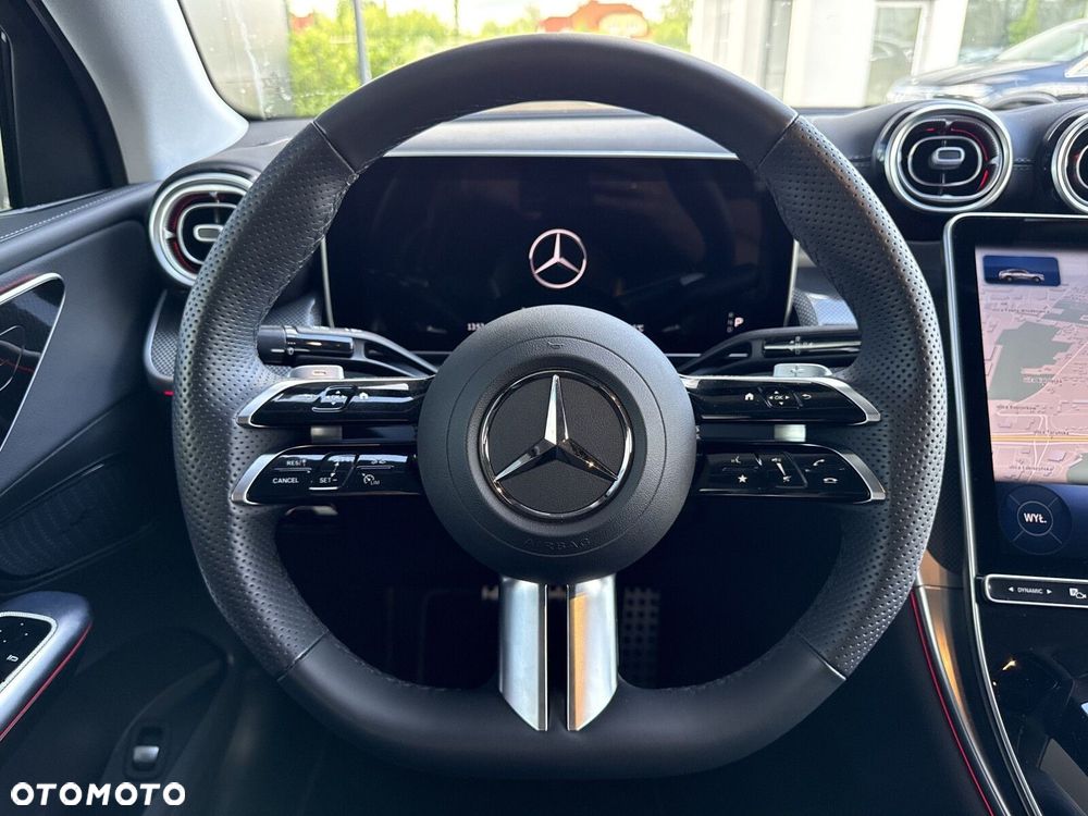 Mercedes-Benz GLC 200 mHEV 4-Matic AMG Line - 24