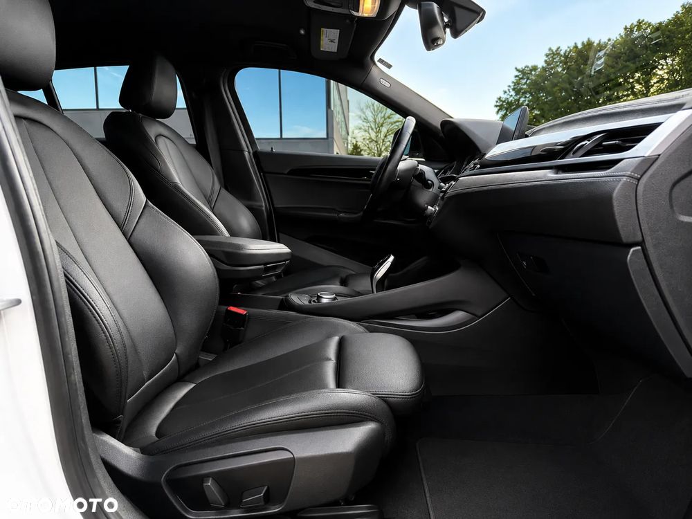 BMW X2 xDrive20i Advantage - 13