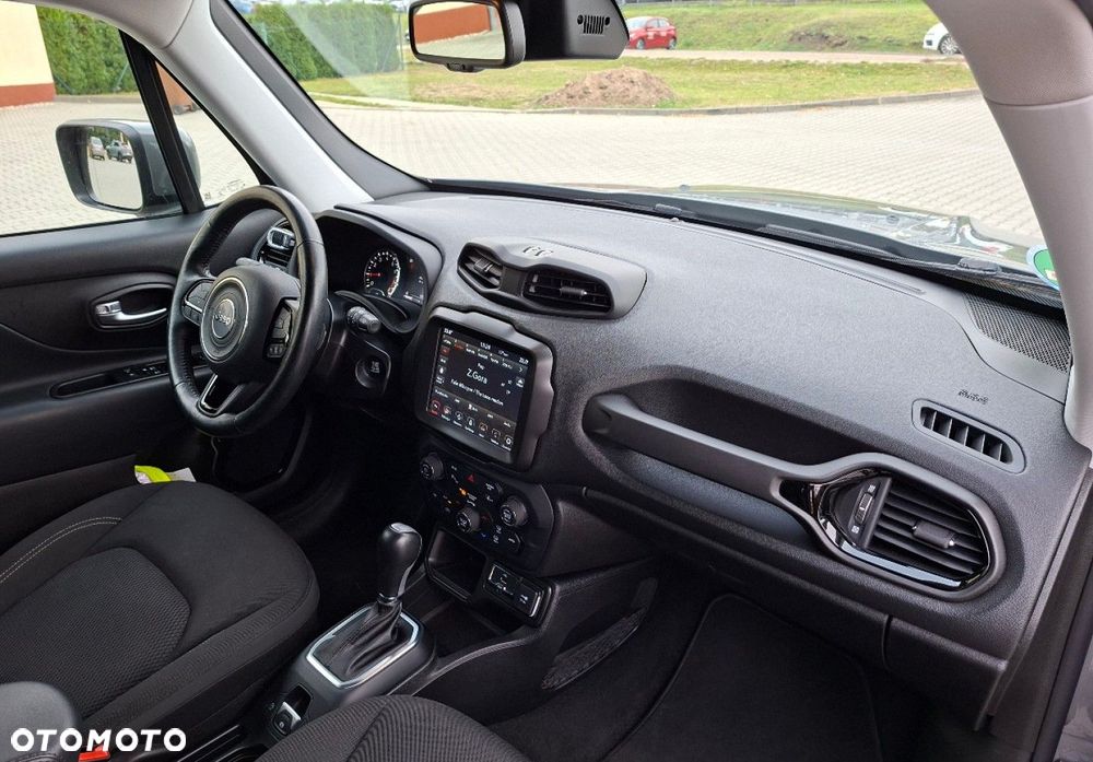 Jeep Renegade - 19