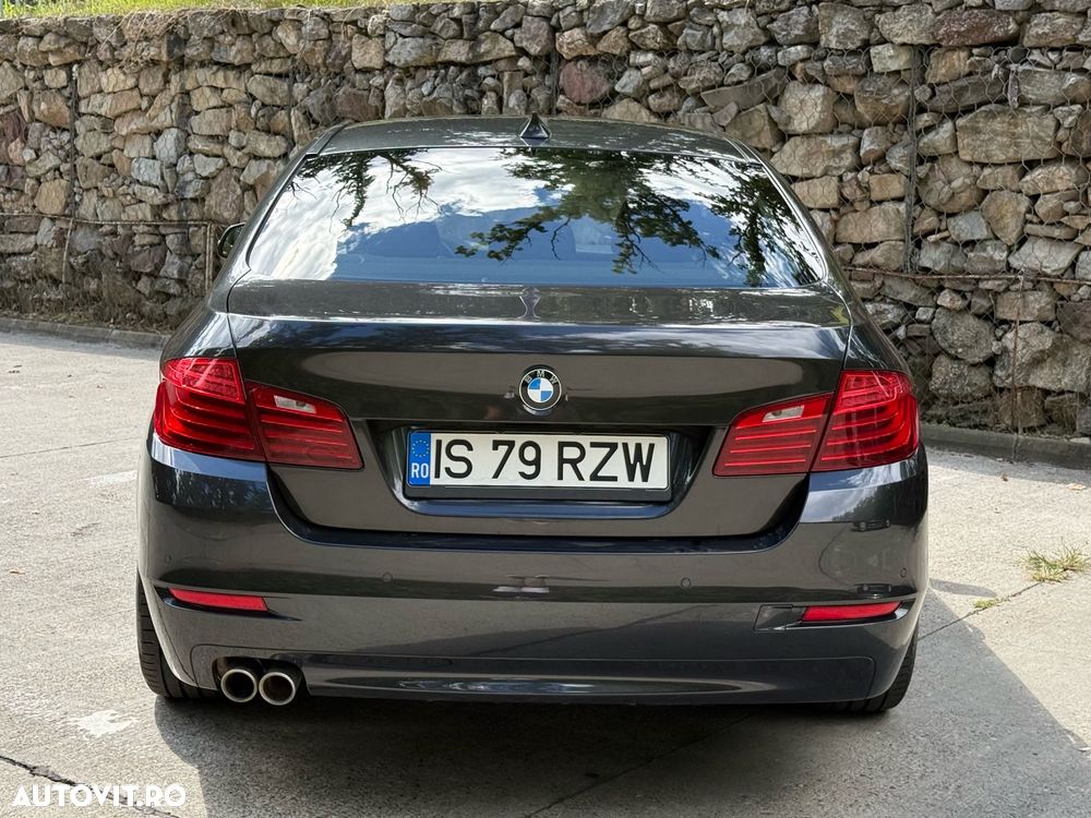 BMW Seria 5 520d Aut. - 13