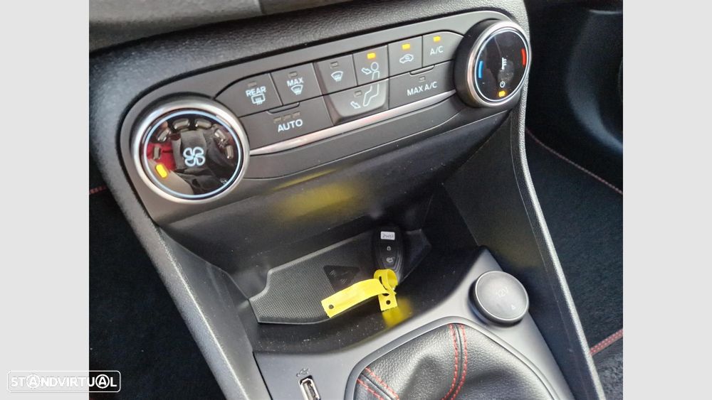 Ford Fiesta 1.0 EcoBoost ST-Line X - 9