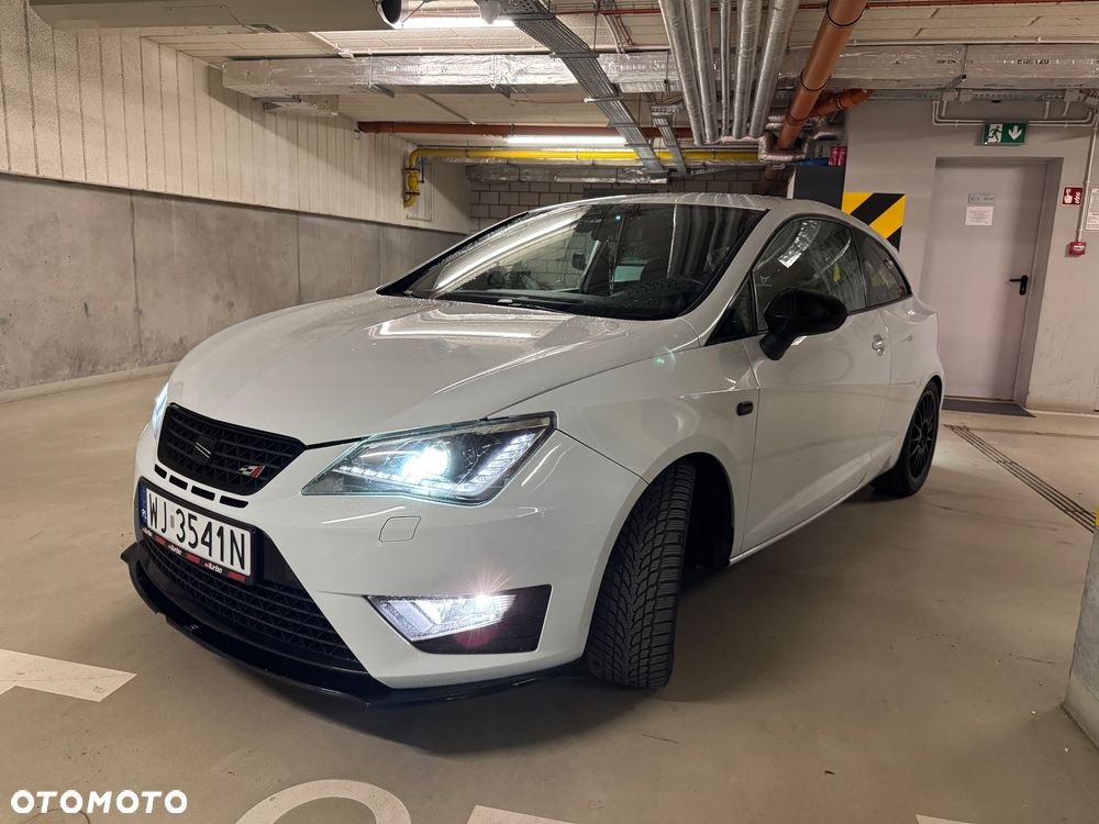 Seat Ibiza SC 1.4 TSI DSG Cupra - 3