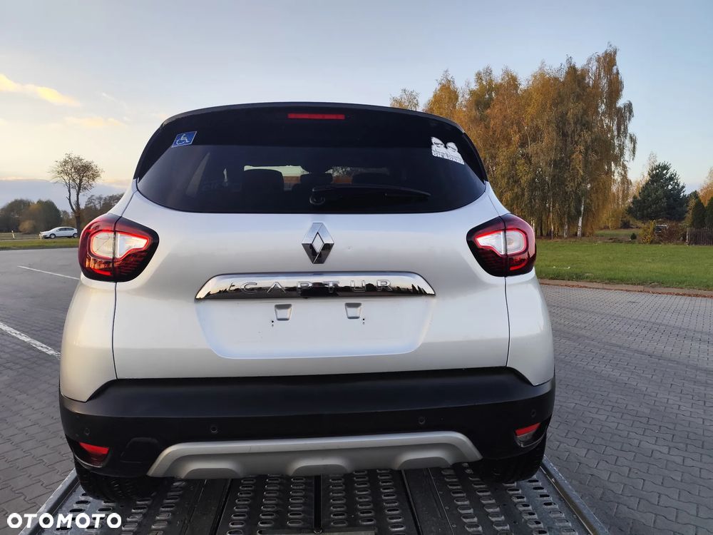 Renault Captur TCe 130 GPF BOSE EDITION - 6