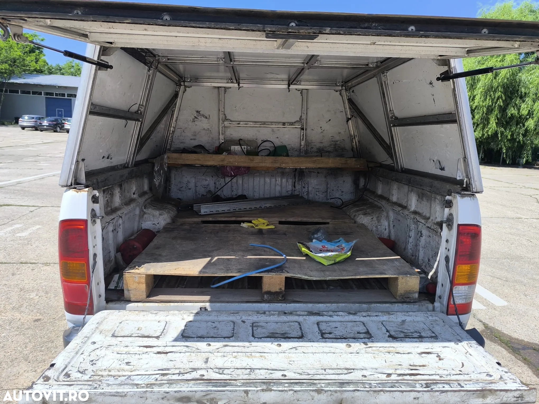 Toyota Hilux 4x4 Double Cab - 10
