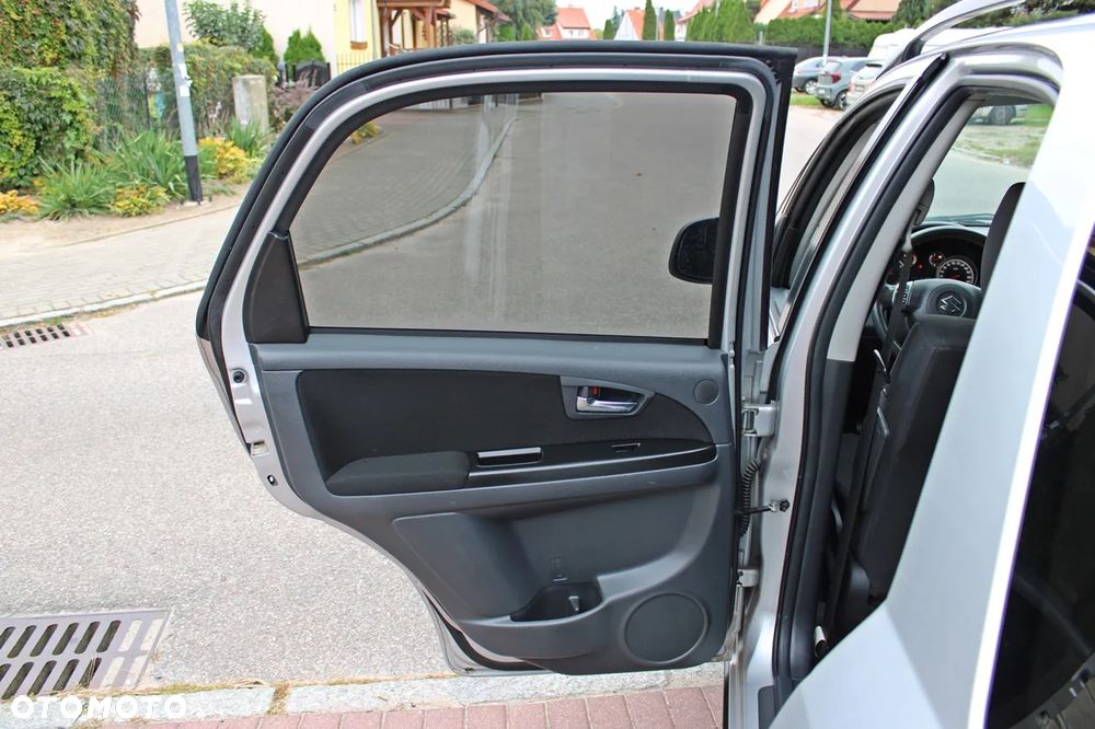 Suzuki SX4 1.6 VVT 4x2 City - 25