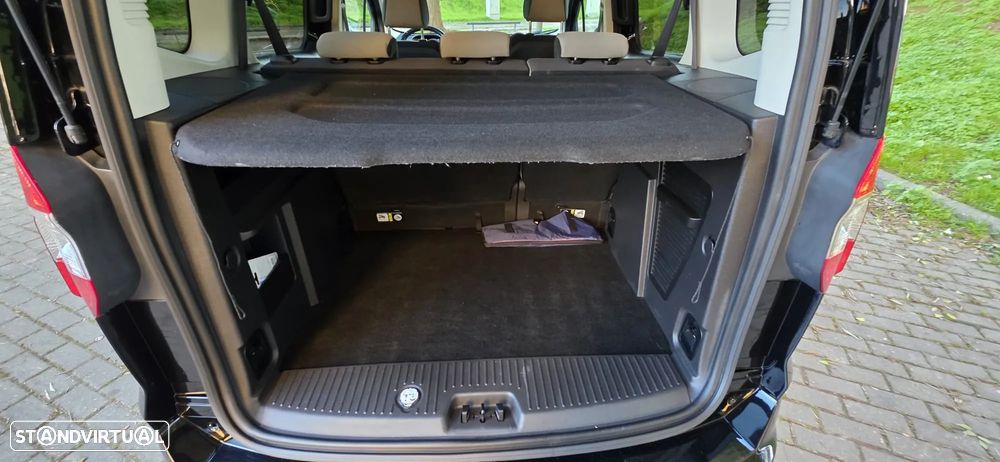 Ford Tourneo Courier 1.5 TDCi Titanium - 18