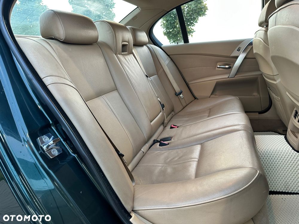 BMW Seria 5 - 34