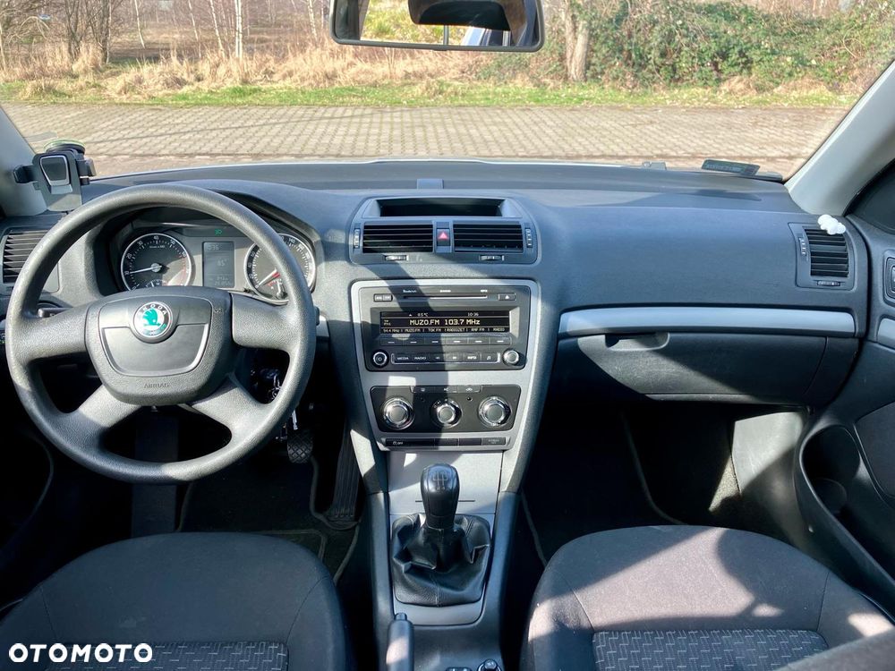 Skoda Octavia 1.6 Active - 7