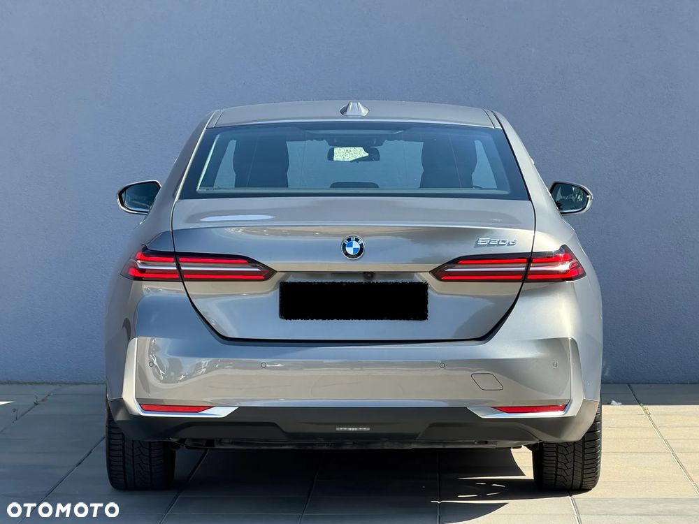 BMW Seria 5 520d mHEV - 5