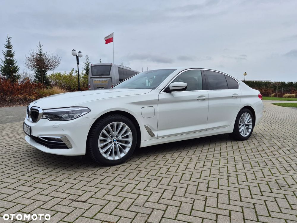 BMW Seria 5 530e iPerformance xDrive Luxury Line - 20