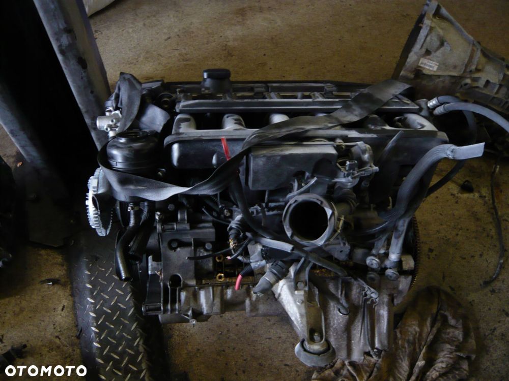 SILNIK KOMPLETNY BMW E46 2.2 R6 M54B22 - 1