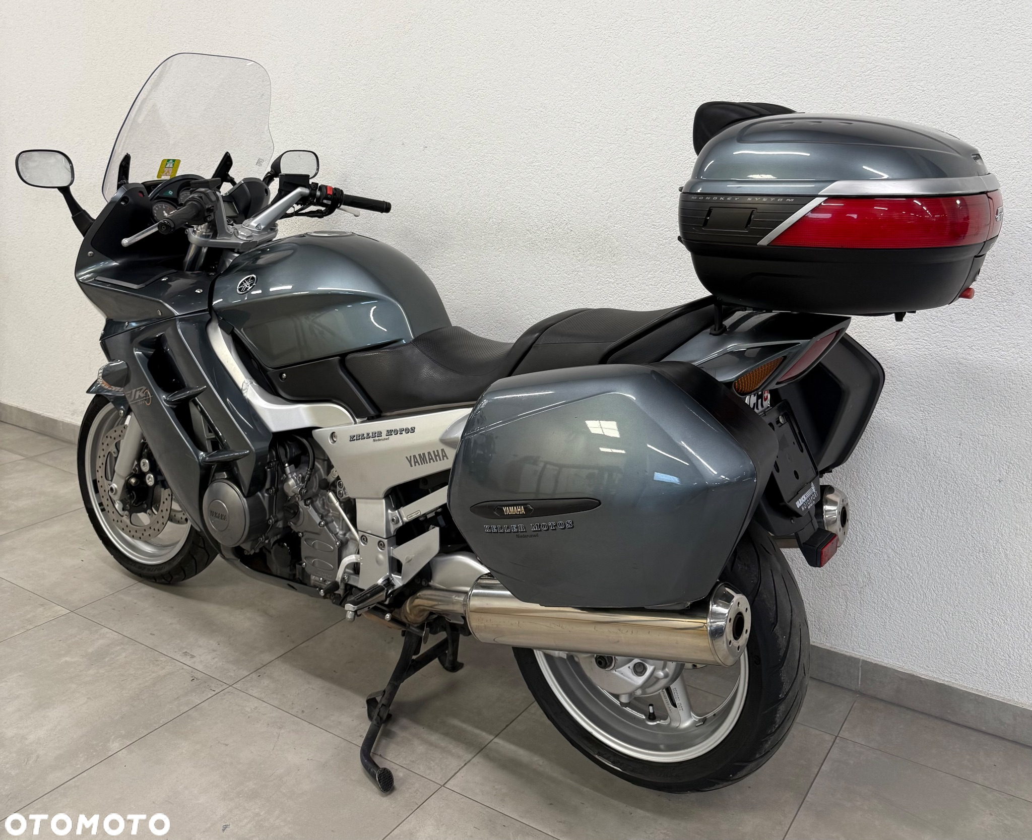 Yamaha FJR - 6
