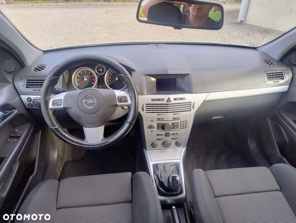 Opel Astra - 10