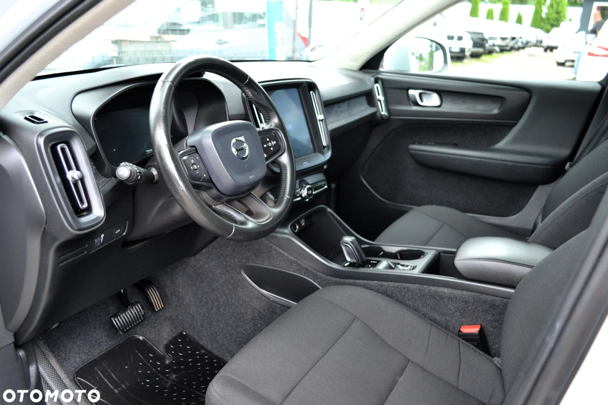 Volvo XC 40 D3 AWD Momentum - 8