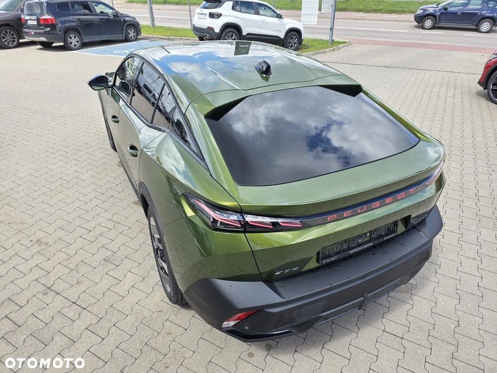 Peugeot 408 - 10