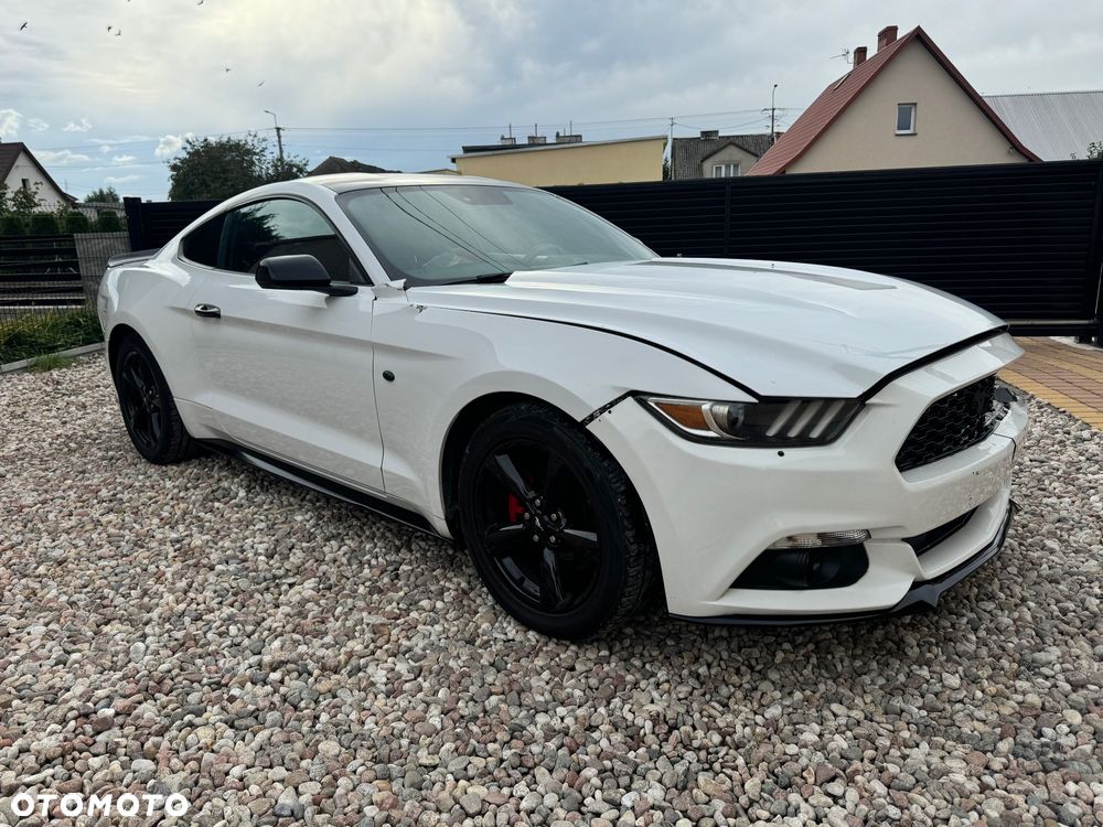 Ford Mustang 3.7 V6 Premium - 2
