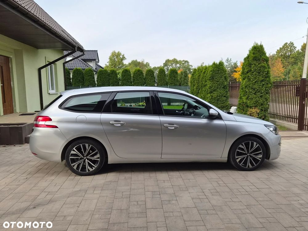 Peugeot 308 1.6 BlueHDi Active S&S EAT6 - 4