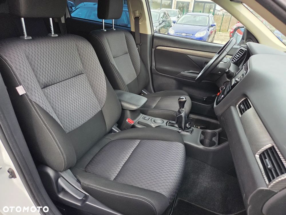 Mitsubishi Outlander 2.0 City Style 2WD - 15