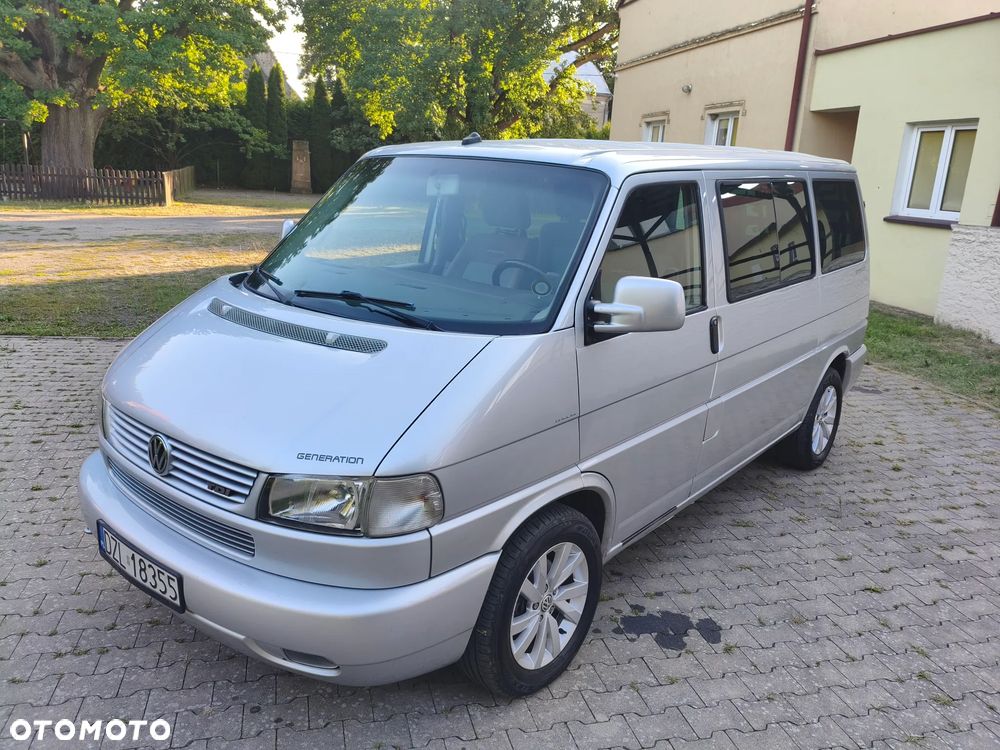 Volkswagen Multivan - 1