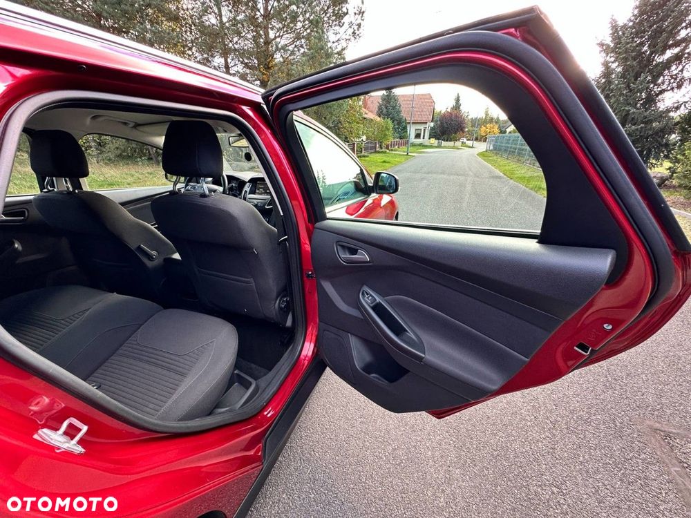 Ford Focus SW 1.0 EcoBoost Titanium - 23